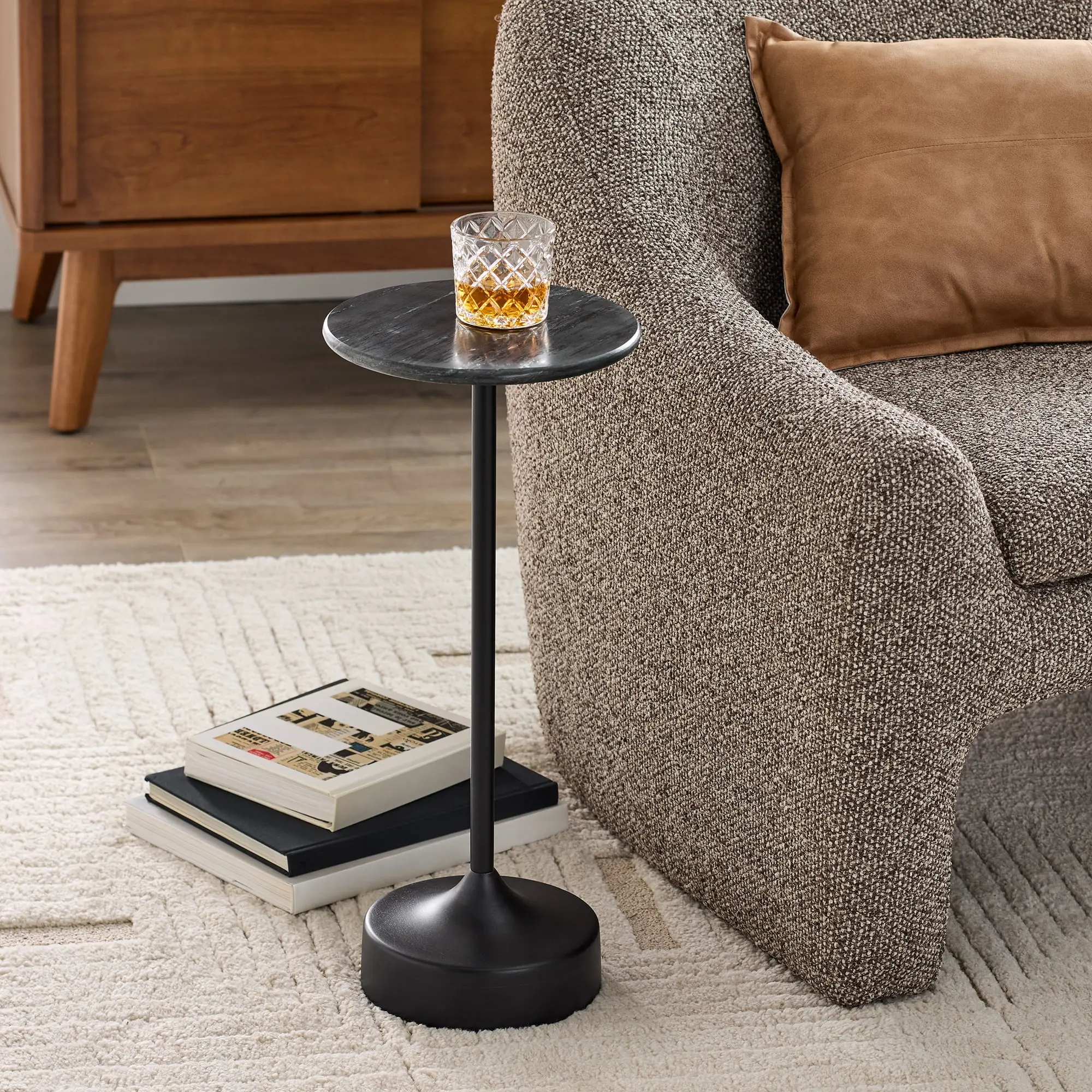 22.3-Inch Round Genuine Marble End Table, Compact Living Room Side Table with Brass Stand and Wood Base
