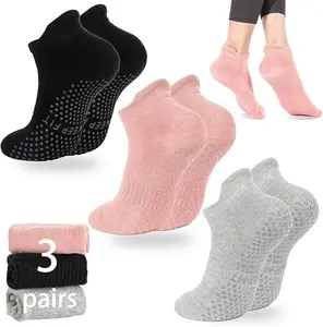 Grip Pilates Socks Non Slip Athletic Yoga Socks with Grips for Women Grippy Socks for Hospital Workout Barre Silica Gel Bottom for Stability Comfortable Combed Cotton Sizes 5.5-9