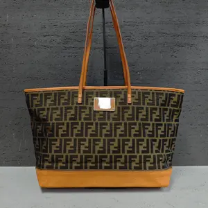 Pre-owned FENDI Canvas Shoulder Bags 7.8'' R1439 Shoulder Bag C14301821812 0401 T4 Kay