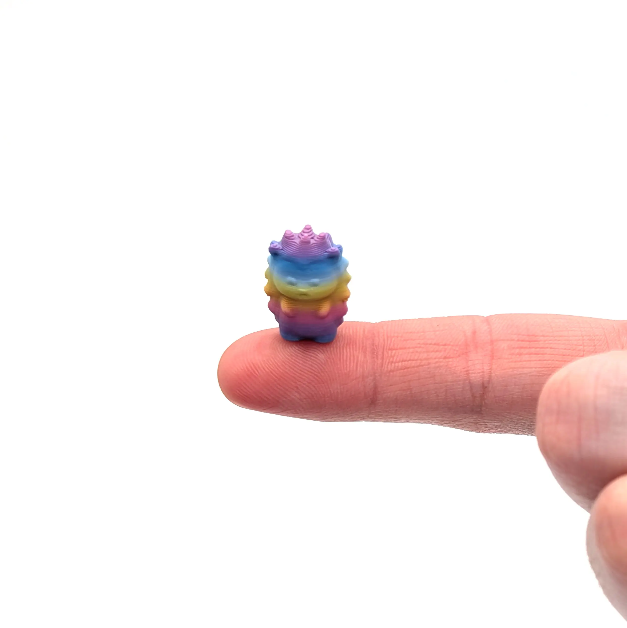 Tiny Micro Hedgehog Figurines - Adorable 3D Printed Minis, 100 Randomly Assorted Colors, Fun & Unique Gift for Animal Lovers & Collectors Decor Fairy Nature