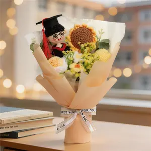 Elegant Handmade Crochet Yarn Bouquet, Perfect Graduation Gift, Cozy and Warm Decorative Item, Ideal for Graduation Season
