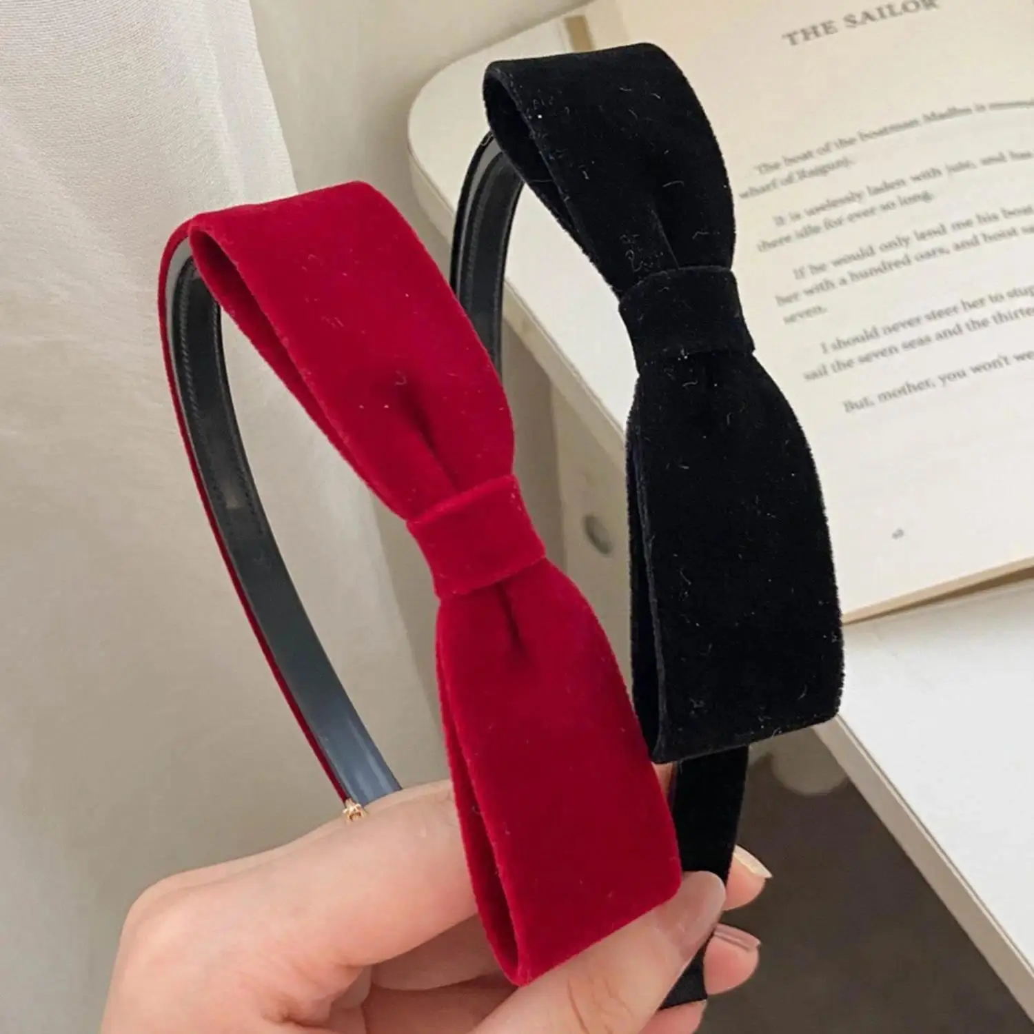 Elegant Velvet Bow Headband, Red Black Bowknot Hair Hoop, Soft Sweet Hair Band for Women Girls, Fashion Hair Accessories for Party Daily Wear