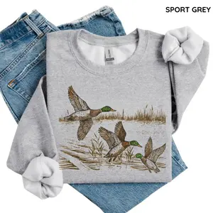 Gildan Retro Duck Nature Sweatshirt, 90s Vintage Wildlife Mallard Pullover, Boho Unisex Cabincore Crewneck, Cozy Season Rustic Cabin Sweater