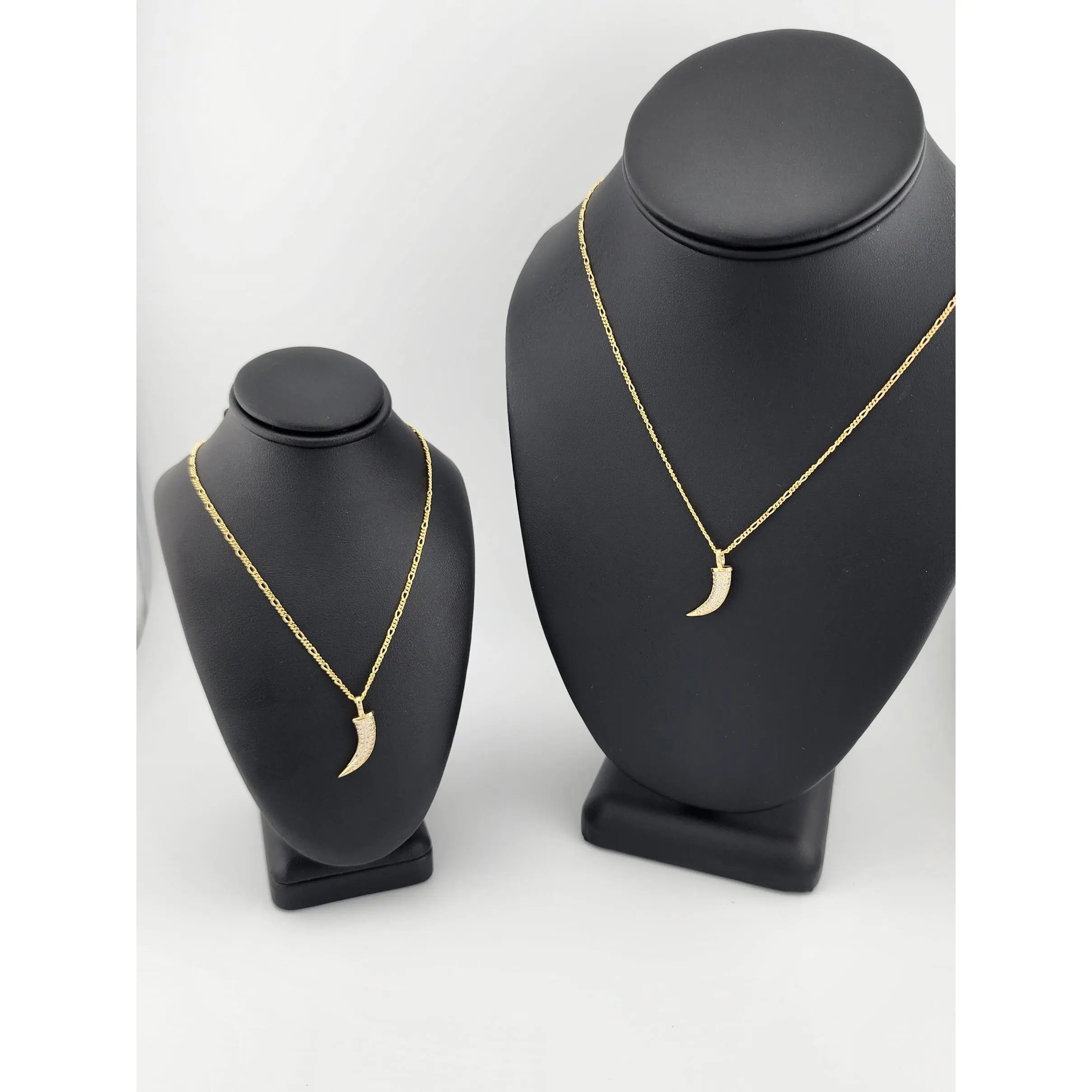 Brand New Brazilian 18k Gold Filled Design of Coyote tooth Figaro Necklace