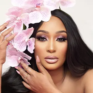 Seventh Avenue Beauty shop logo