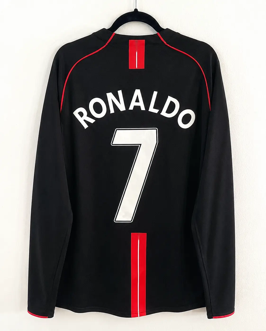 C.R #7 Black 2007–2008 Retro Football Jersey – Long Sleeve, Full Logo, Ship 7–15 Days