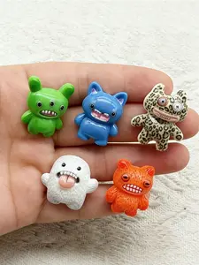 5pcs Cute Cartoon Resin Monster Teeth Accessories, Kawaii Pumpkin Ghost Skull Cat Shapes, DIY Decorative Pendants for Clothing Bags Keychains Halloween Gifts
