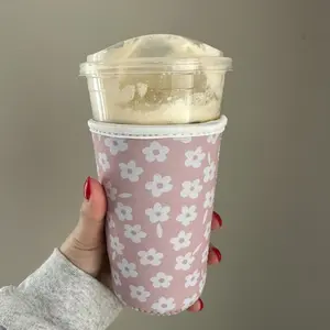 Blush Daisies Drink Sleeve