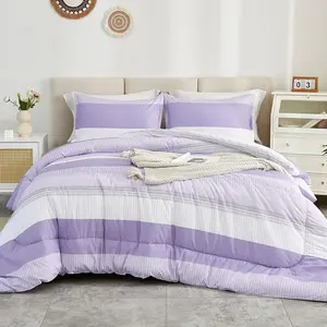 Lavender Purple Comforter Full Size, 3 Women Lightweight Comforter, Purple White Colorblock Fluffy