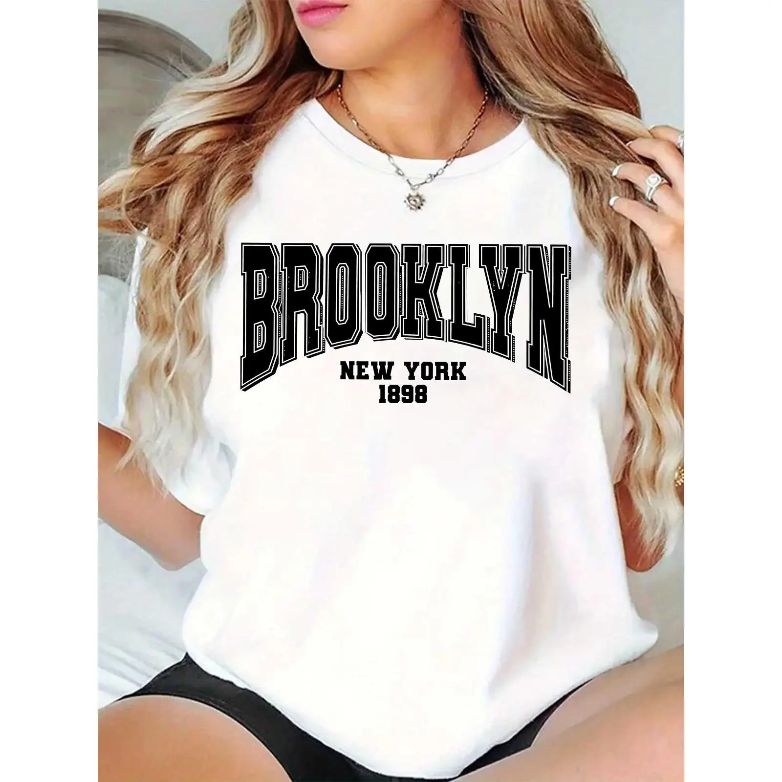 Women's White Brooklyn New York 1898 Graphic T-Shirt, Casual Streetwear for Daily Wear, Trendy Retro Style for Women & Teens