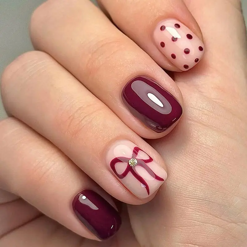 24pcs Wearable Nails Short Square Fake Nails Press Ons Elegant Wine Bow Nail Art Nude & Wine Mix Date Wedding Nails False Nails Nail Tips Art