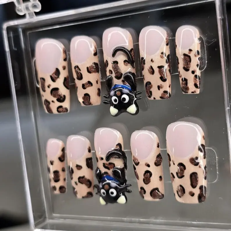 Chococat Hipper Press On Nail Set | Cat Eye Leopard Print Nails | Cute Kawaii Handmade Reusable Fake Nails | Trendy Y2K Nail Art