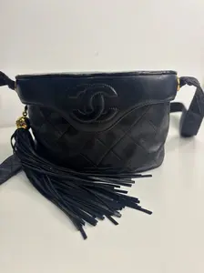 Pre-owned Leather Small Leather Goods Chanel Vintage Navy Lambskin Tassel Vanity Case Bag (JPD04 54)