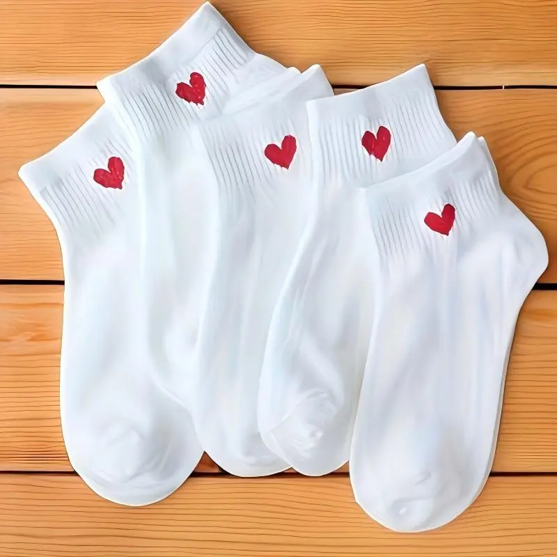 5 Pairs Women's Cute Heart Print Socks, Soft & Comfortable Knitted Fabric, Breathable All-Seasons Ankle Socks for Daily Use, Heart-Printed, Lady, Ankle-Length, Outfits, Polyester