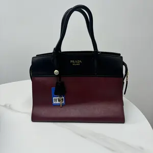 Pre-owned PRADA Handbag