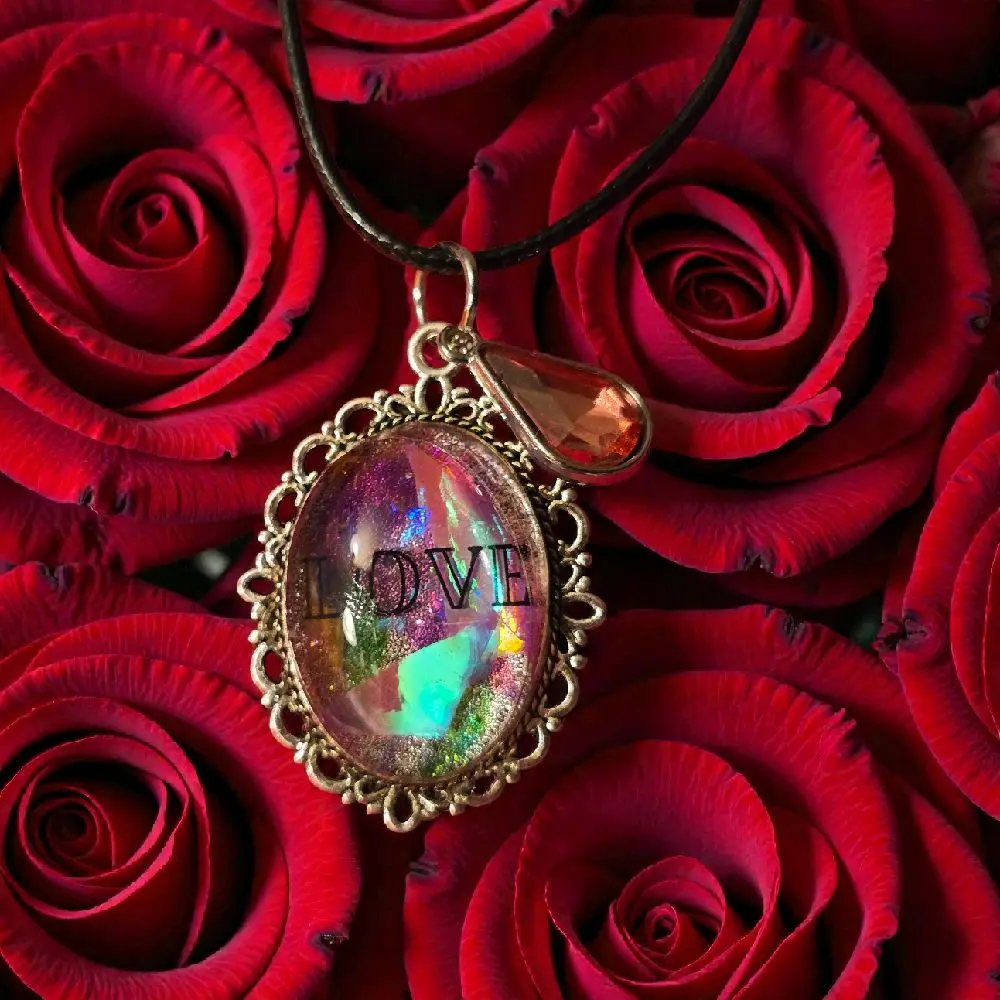 LOVE — Heartfire Amulet