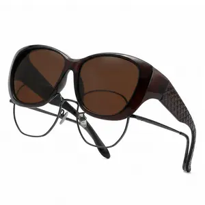 stylish and trendy clip-on sunglasses that provide sun protection and UV shielding. Polarized UV400 protection with a large, encircling shade that can be worn over prescription glasses for nearsighted individuals. Suitable for both men and women.