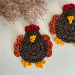 Crochet Chicken Coasters for Thanksgiving Tableware