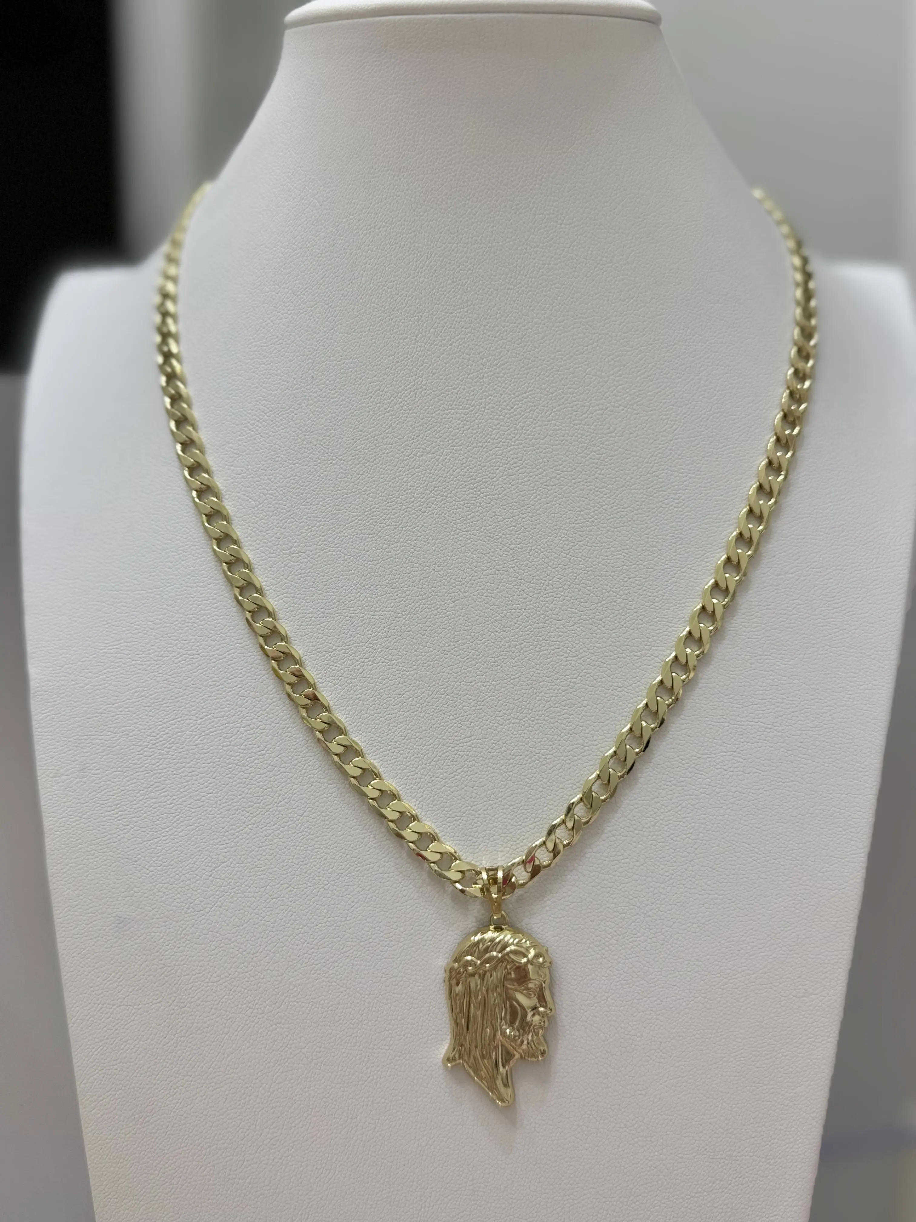 14k Gold Plated Cuban Link Necklace, 20in Length with Jesus Christ Pendant, Fashion Costume Jewelry Accessory