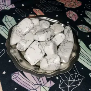 Howlite - Stone for Inspiration, Creativity, and Artistic Expression