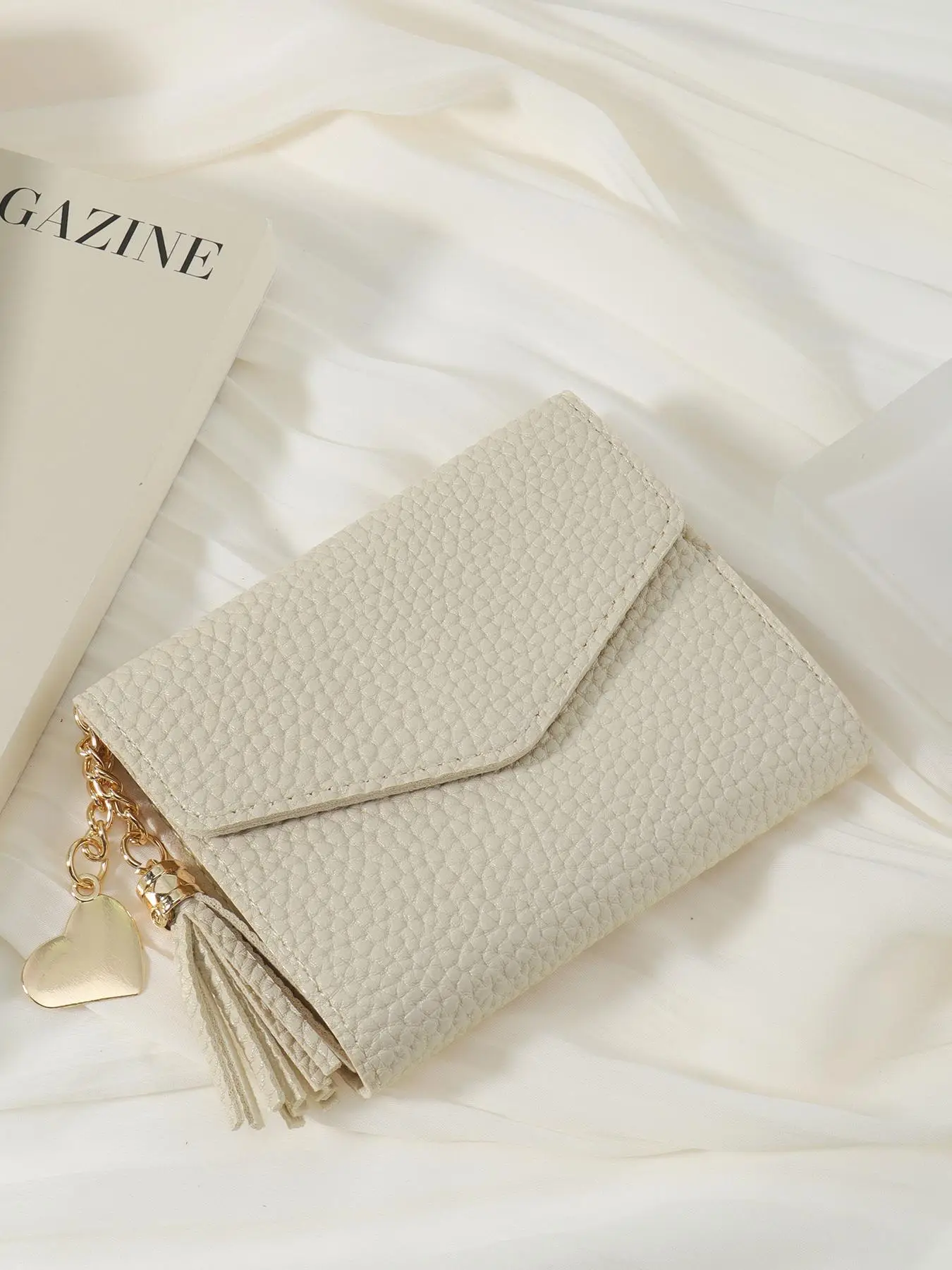 Women's Minimalist Casual Plain Trifold Wallet, Tassel & Heart Charm Card Holder, Trendy Short Wallet for Daily Used