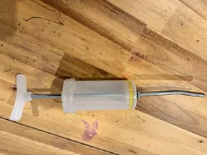 Horse Dental Drenching Syringe Veterinary Tool for Equine Care 250ml Steel Nozzl