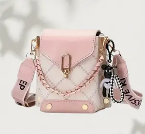 Stylish Mini Plaid Crossbody Bag, Flap Closure, Chain Decor, Classic Design - Perfect For Daily Use, Travel, And Work - Adjustable Wide Shoulder Strap
