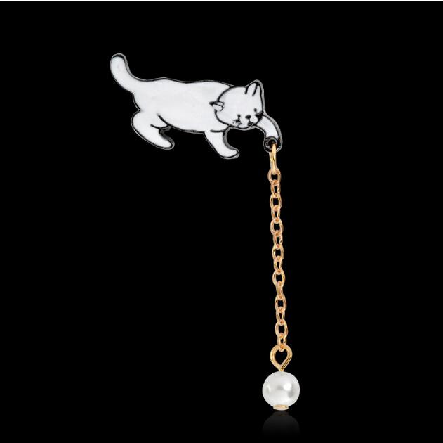 Little White Imitation Pearl Cat Brooch Pins