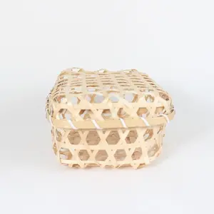 Handcrafted Retro Woven Lidded Bamboo Baskets