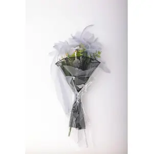 Mo Unveiled Cat Teaser Bouquet - Stylish Design with White Flowers and Green Accents, Ideal for Cat Enthusiasts and Loyal Fans