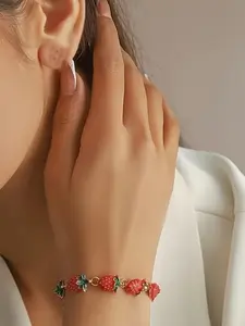 Women's Strawberry Charm Bracelet, Elegant Simple Zinc Alloy Material Design, Strawberry Beads with Leaves, Perfect for Casual Daily Wear, Perfect Gift
