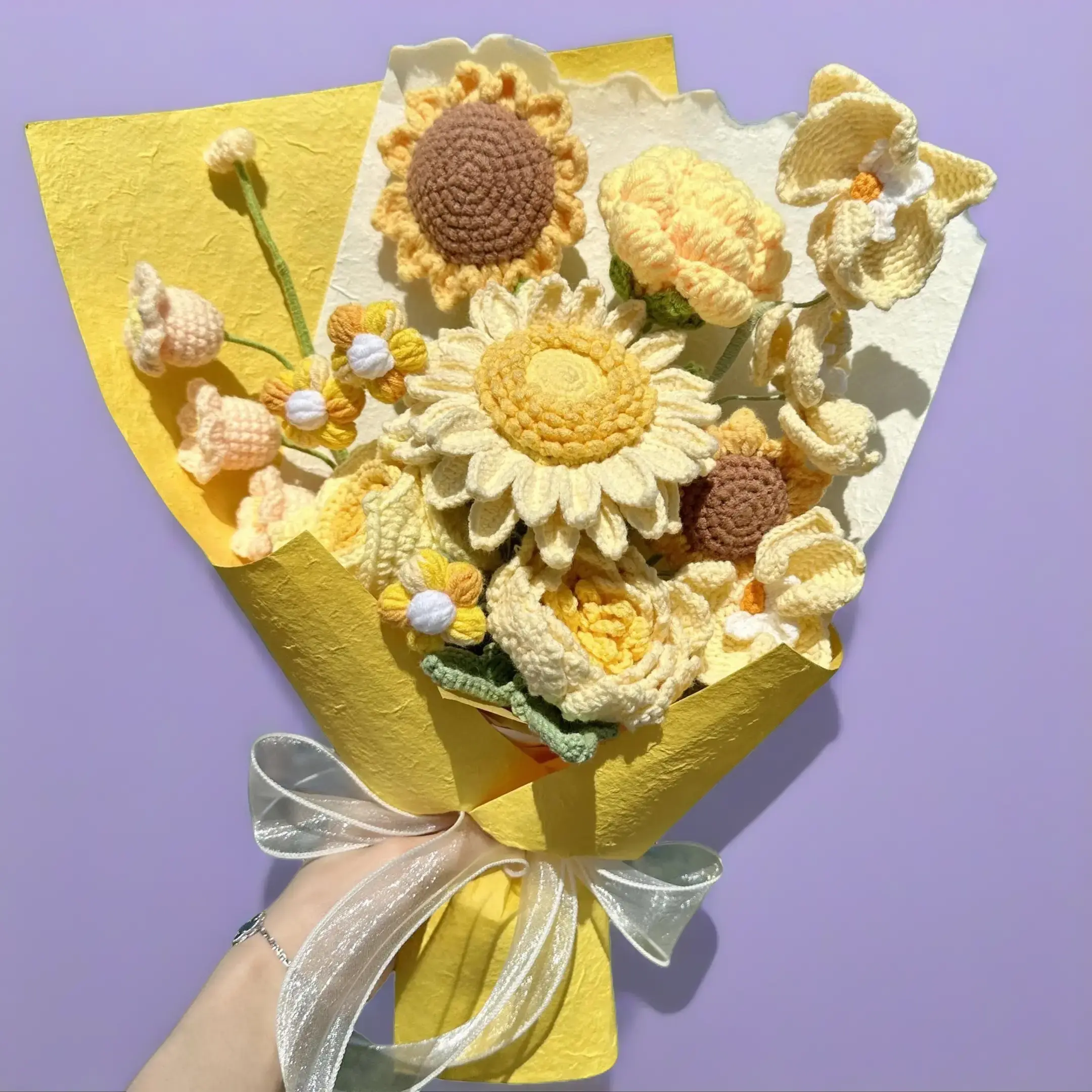 Handmade Crochet Sunflower Bouquet Gift For Her, girlfriend, wife, Birthday, yarn flowers