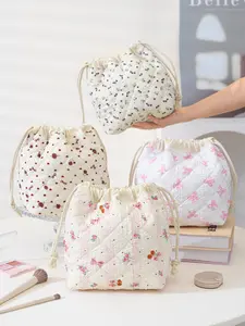 1PC Quilted Floral Drawstring Storage Pouch, Handheld Cosmetic Pouch, Soft Padded Camera Protective Bag, Portable Travel Toiletry Bag, Travel Cosmetic Bags, Sanitary Napkin Storage Bag, Flower, Women's Makeup Pouch Travel Cosmetics Bag Gifts