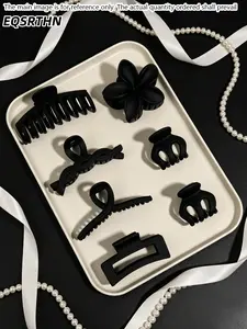 1set different styles of matte black hair claws, each designed to meet various hairstyle needs. The set features classic claw clips, twisted claw clips, flower-shaped claw clips, square claw clips, and mini claw clips, all in a sleek matte