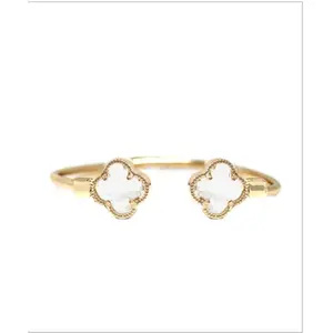 CLEAR CLOVER CUFF