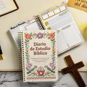 Christian Women's Daily Focus Planner & Bible Study Notebook | Undated Layout with Verse Tracking System, Spiral Binding, Thick Paper, and Portable Size for Consistent Devotion (Spanish Version)
