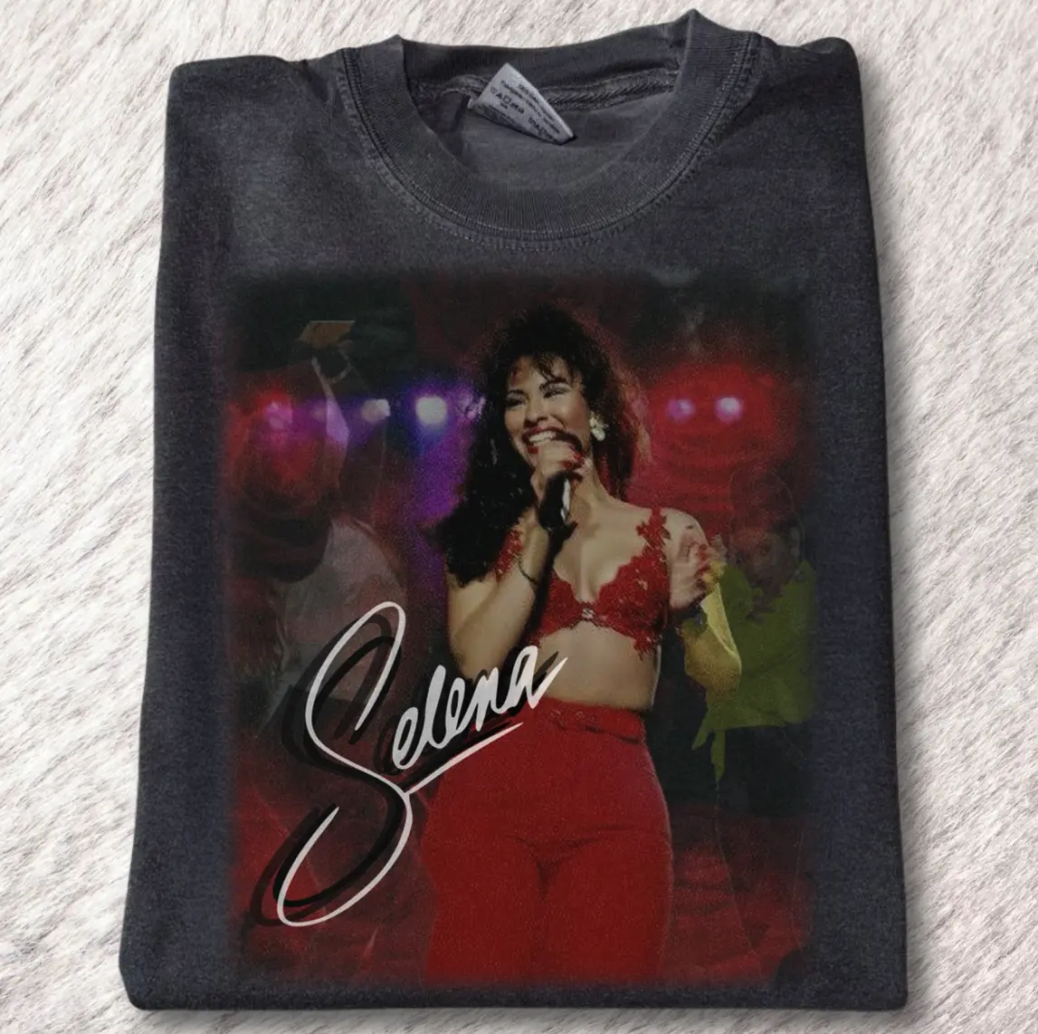 Selena Quintanilla Perez Portrait Vintage 90's Graphic Unisex Shirt, Music Band T-Shirts, 90s Retro Shirt, Selena Quintanilla Sweatshirt, Vintage Graphic Tee, Unisex Shirt Womenswear Menswear Top Streetwear Oufits, Gift For Men
