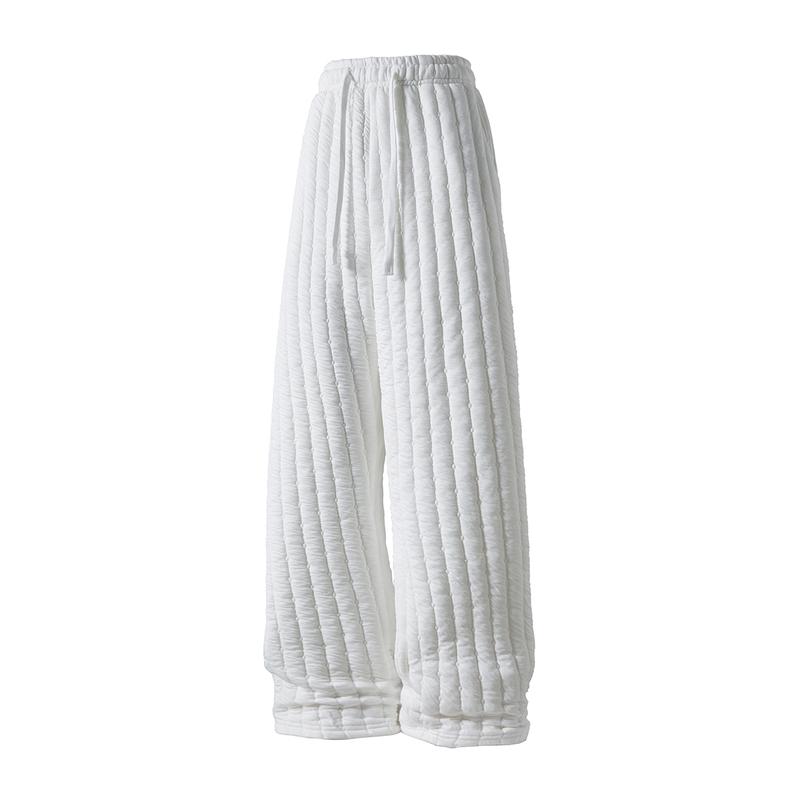 White Quilted Wide-Leg Drawstring Sweatpants – Loose Casual Pants with Unique Ribbed Design, Perfect for Everyday Wear and Versatile Styling