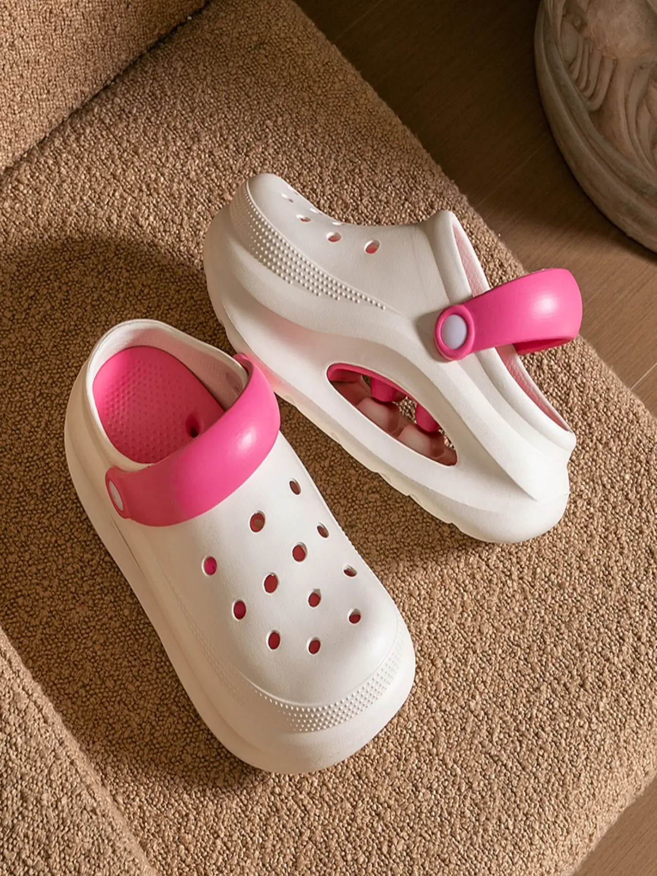 Women's Platform Clogs Multiple Colors, Breathable Hollow Out Slippers, Non-Slip Two-Way Wear Beach Sandals, Slipper Shoes