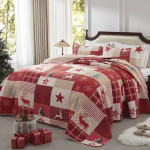 3-Piece Christmas Quilt Set - Queen And King Size Bedspread Coverlet With 2 Pillow Shams - Oversized Lightweight Patchwork Bedding Set For All Seasons