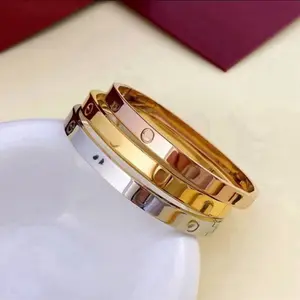 Stainless Steel Classic – Gold, Rose Gold & Silver