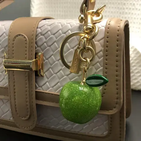 {Fashion Accessories} Cute Apple Keychain Bag Pendant Women's Bag Accessories Exquisite Car Pendant