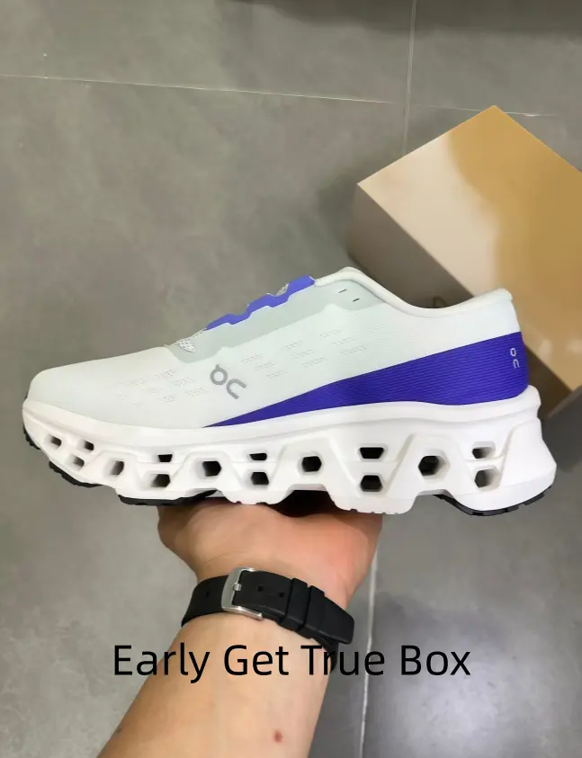 Ultra-Lightweight Running Sneakers with Unique Hollowed-Out Sole & Soft Grey Upper – Perfect for Daily Jogging, Urban Commuting & Minimalist Fashion