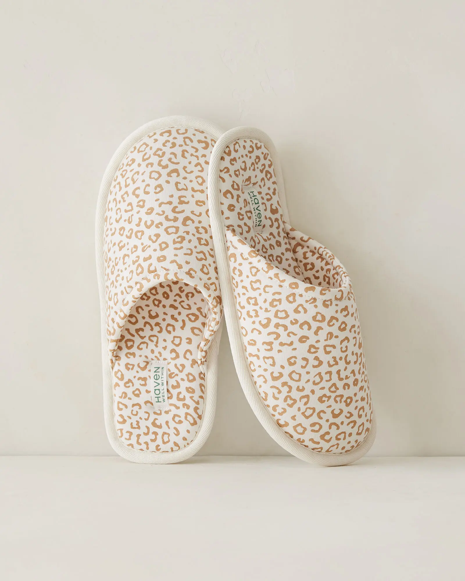ORGANIC COTTON JERSEY ANIMAL SPA SLIPPERS - COLOR  IVORY ANISE