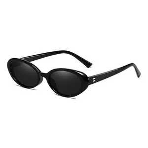 Retro Oval Sunglasses for Women Men, Trendy Small Vintage 90s Oversized Fashion Round Circle Oval Cat Eye Frame Sunglasses, Unique Chic Stylish Y2K Shades Cute Design for Y2K Outfits Accessories