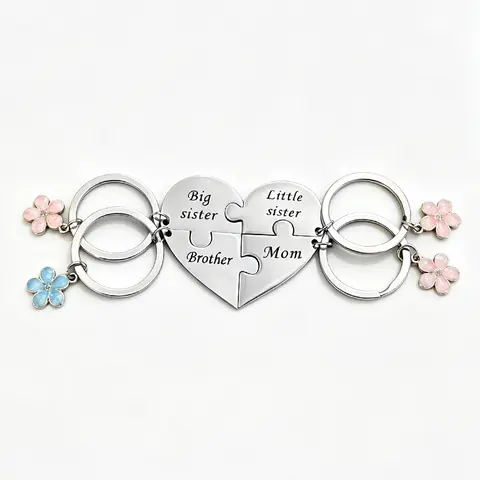 Cute Mix and Match Family Theme Puzzle Keychains - 4-Piece Mom & Kids Charms Set for Siblings, Ideal Birthday Gifts & Mother's Day Presents for Moms (Fashion Accessory), Cute Keychains