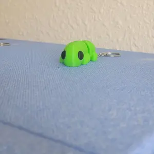 3D Printed Articulating Baby Caterpillar Keychain