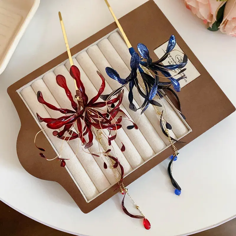 Handmade Manjusaka Flower Hair Stick with Long Tassel, Vintage Chinese Hanfu Hair Pin, Elegant Spiderman Lily Floral Hair Fork, Aesthetic Long Drop Tassel Hair Accessory for Cosplay Wedding Daily Updo