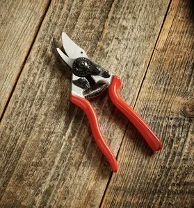 Felco F 6 Swiss-Made Garden Pruners – One-Handed Precision Pruning Shears
