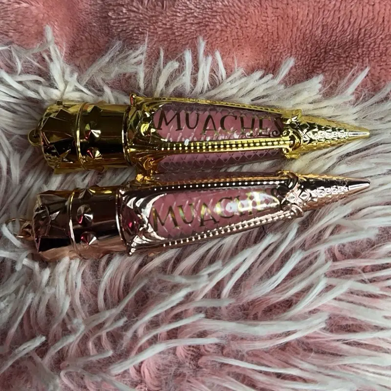 The obsession gloss